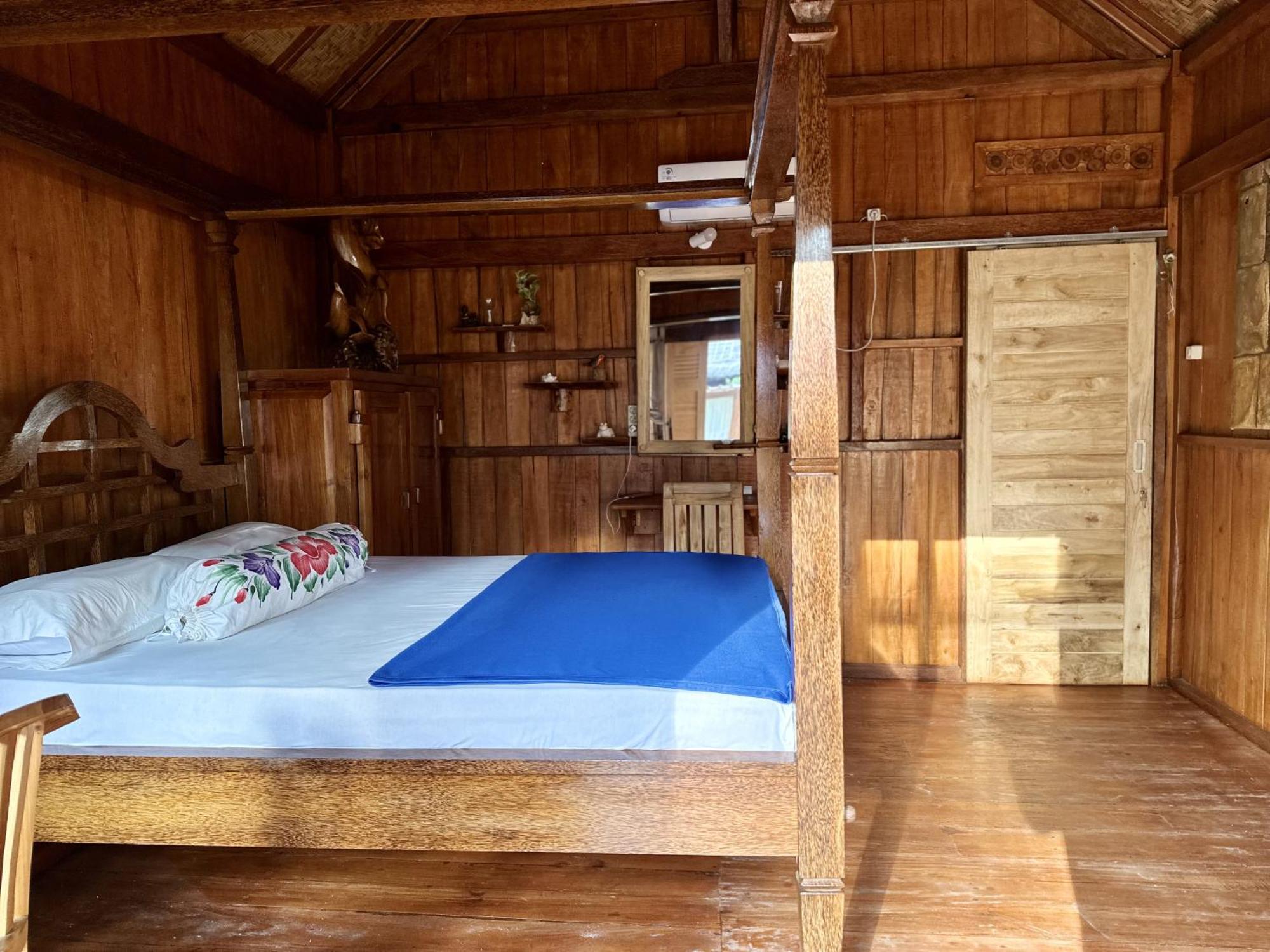 Kura Kura Beach Tejakula Bagian luar foto